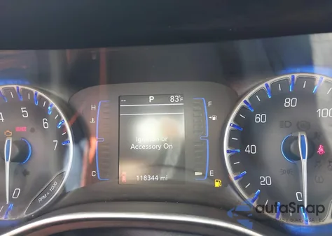 2018 Chrysler Pacifica Lx z USA, uszkodzony, nr VIN 2C4RC1CG0JR158598